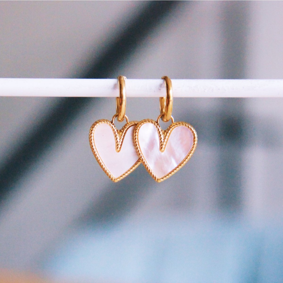 COOSZ_Bazou_oorbellen met hart