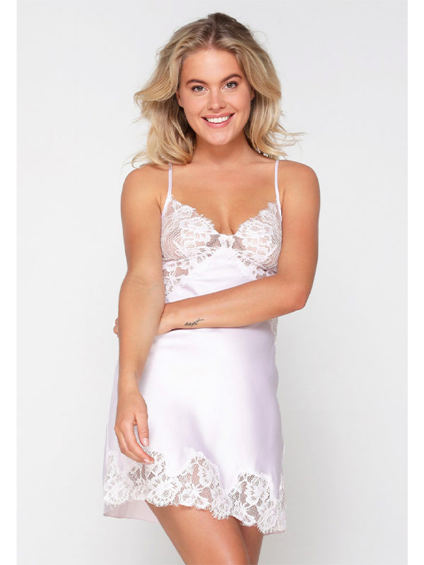 Nachtjurkje lila met kant