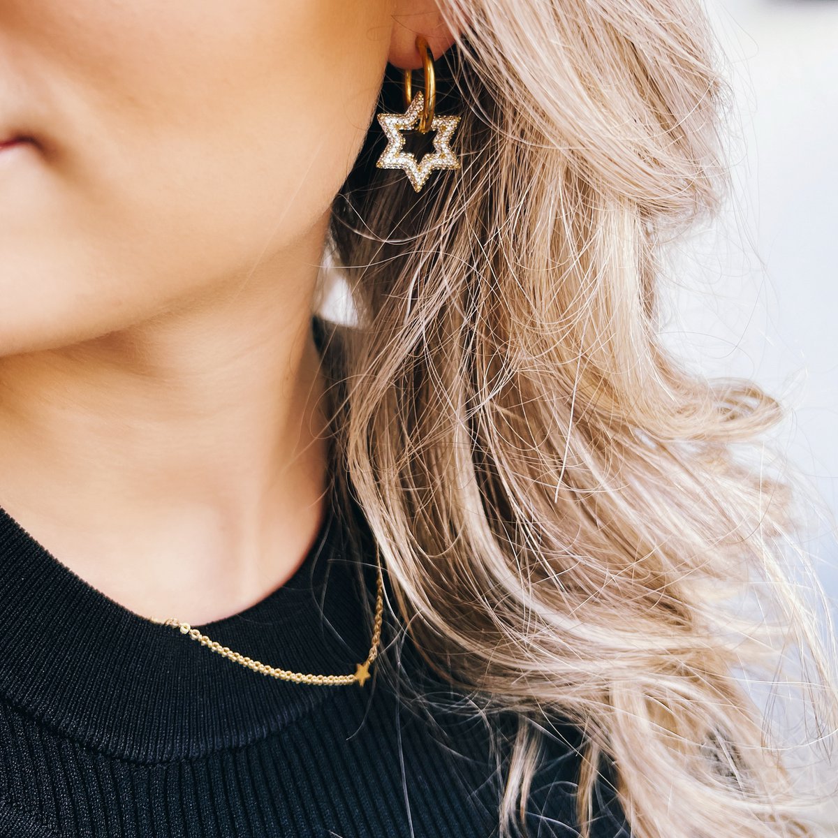 Bazou_kerst oorbellen met ster zilver