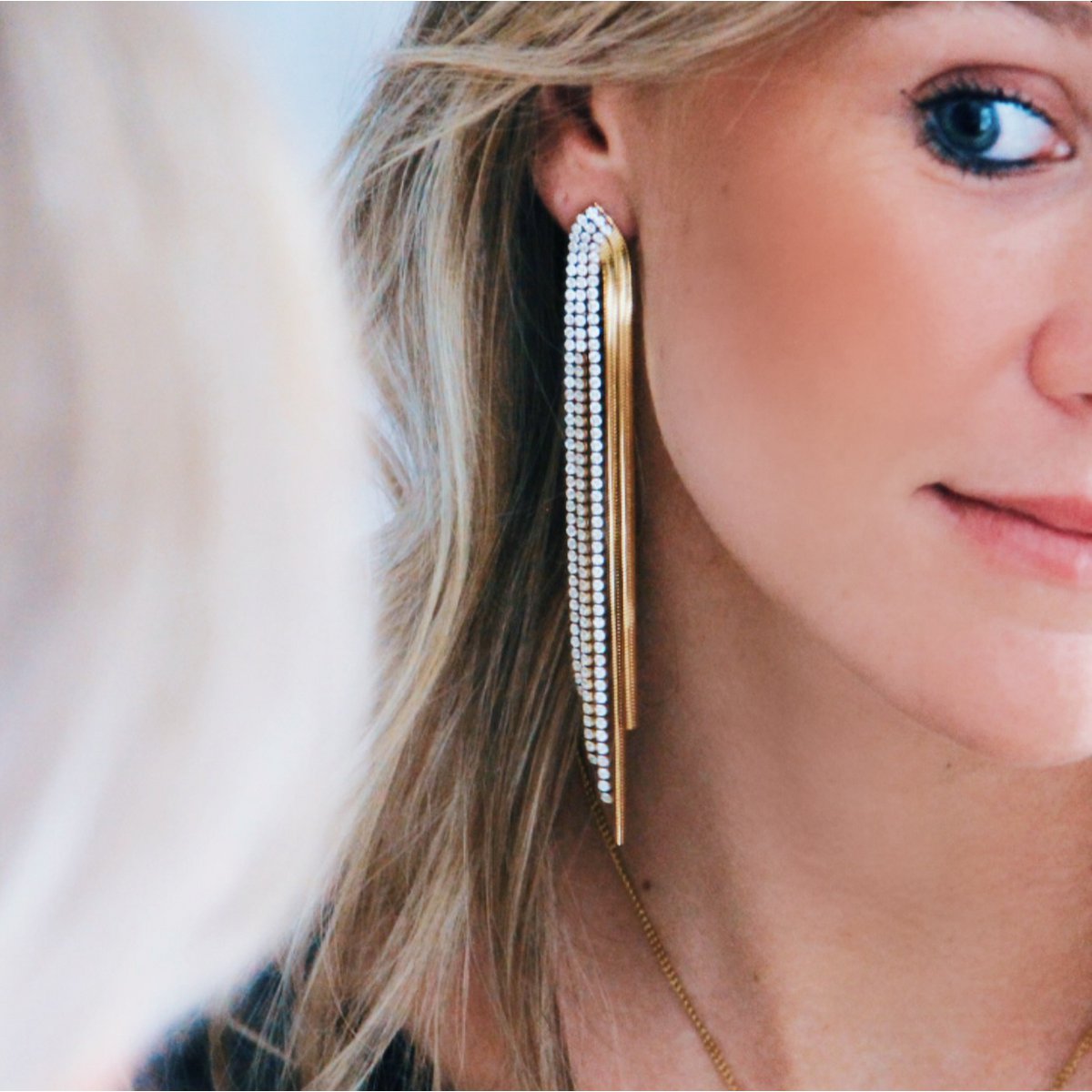 Bazou_waterval oorbellen zirkonia