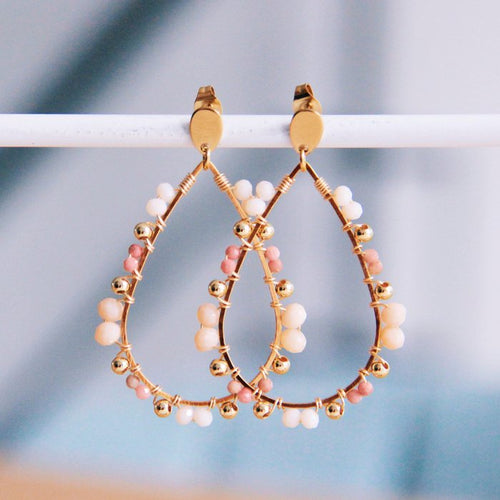 DROP oorbel met facetjes - licht roze