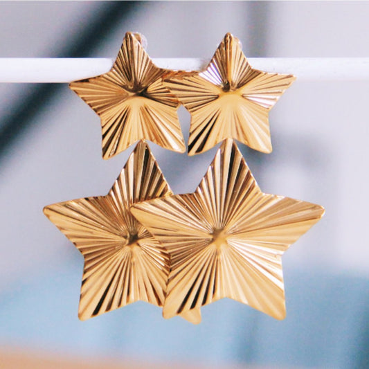 Bazou_statement oorbellen ster