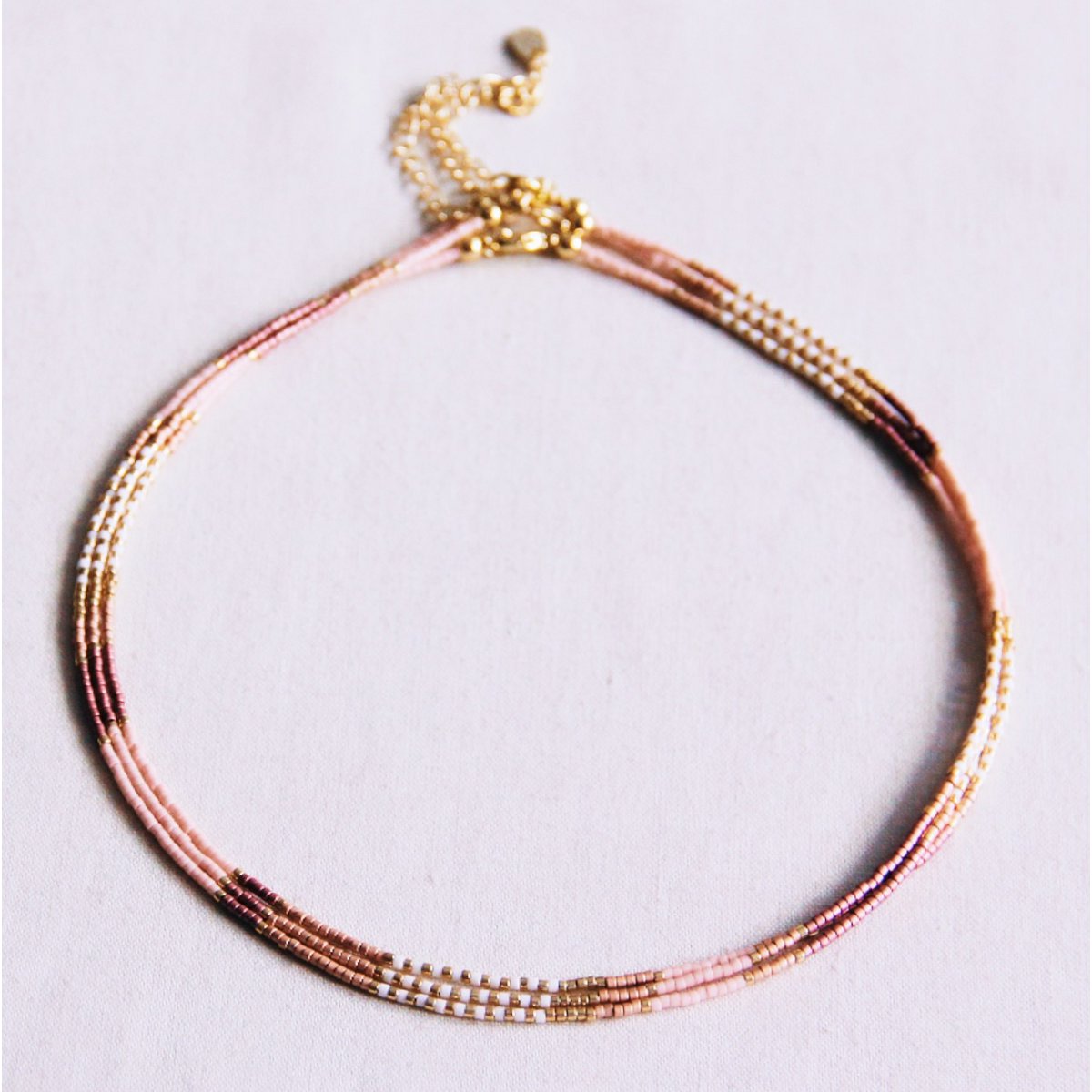 Bazou | Kralen ketting naakt/wit/taupe