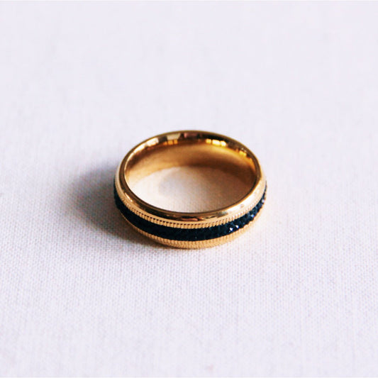 Bazou ring met zwart