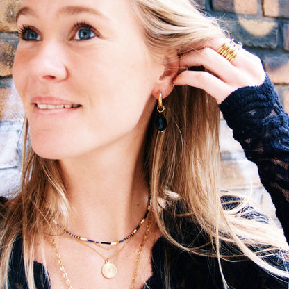 COOSZ_ Bazou_statement oorbellen zwart